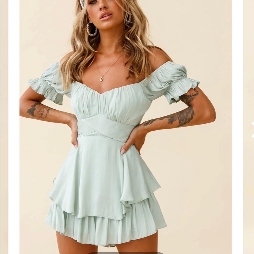 Selfie Leslie linka off the shoulder tie romper